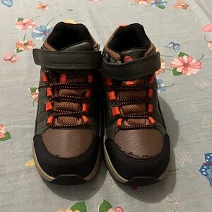 Ozark Trail Kids Sneakers - Brown and Green